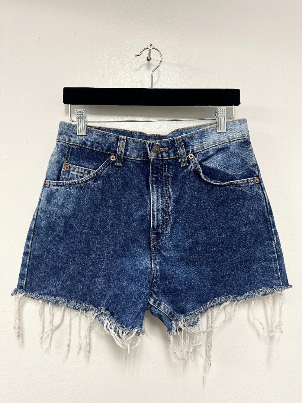 Vintage Made In USA Levi’s Orange Tab Women’s Denim Shorts Size 29 Rawhem